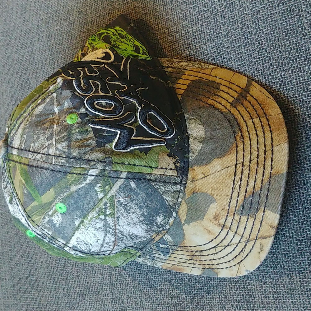Mossy oak hat